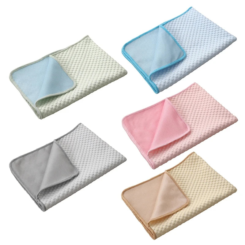 Summer Dog Cooling Mat, Cold Bed with Cool Ice Silk Moisture-proof Mattress