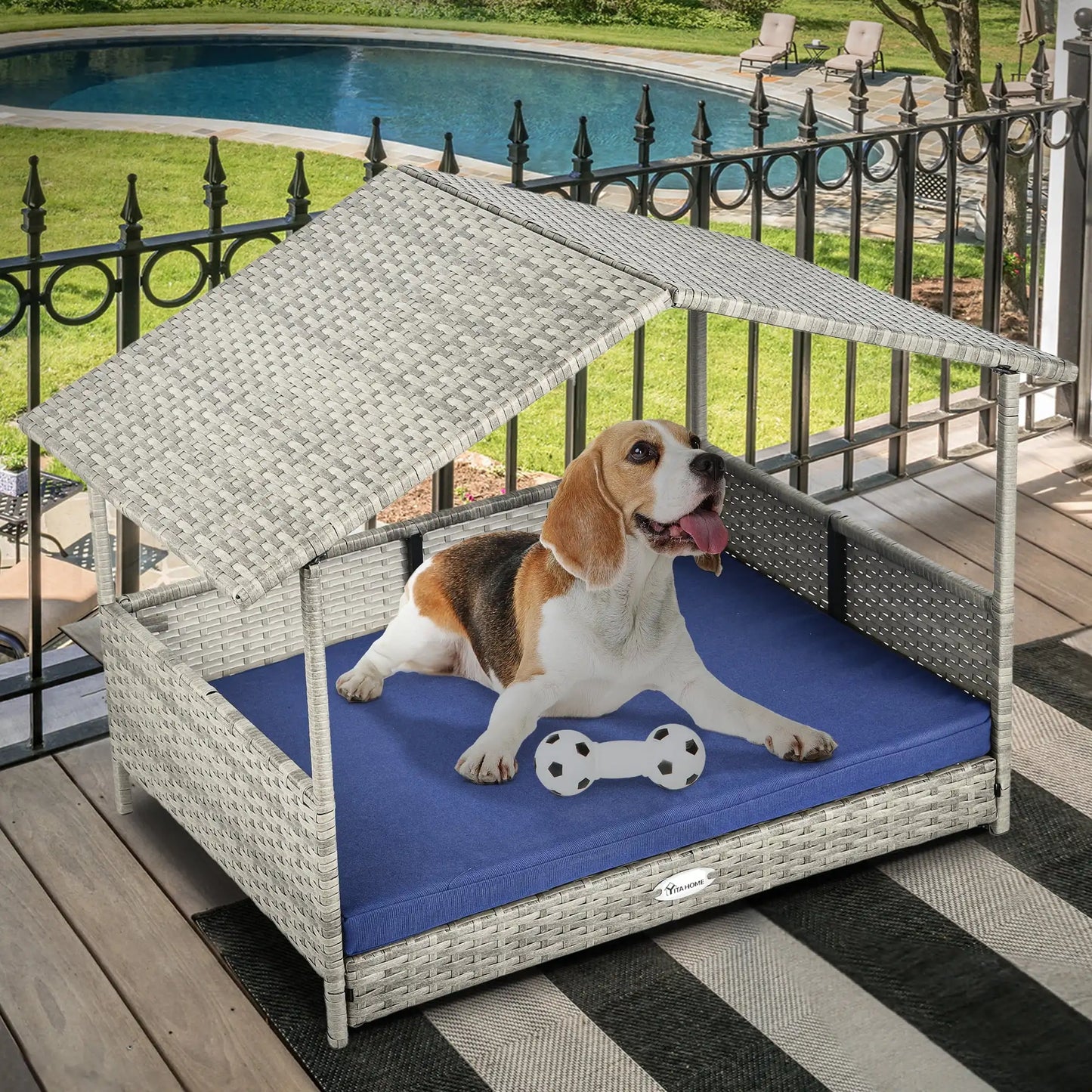 Elevated 32.9in Outdoor Rattan Doghouse with Canopy and Water-Resistant